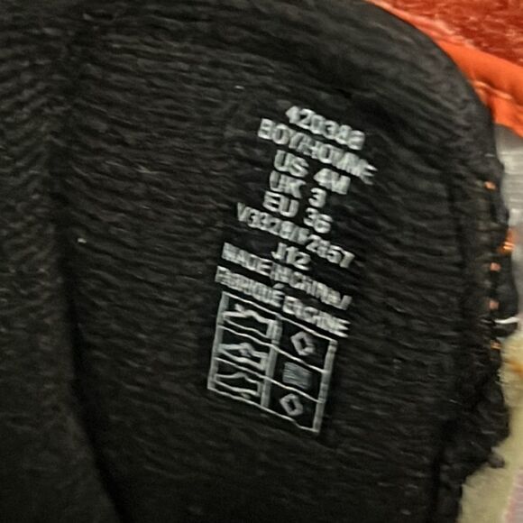 Lands End - Orange Snow Boots - Size 4 - Picture 7 of 8